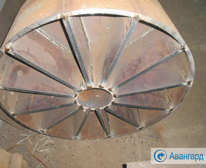 Заглушка плоская с ребрами 76 ОСТ 34.10.759-97